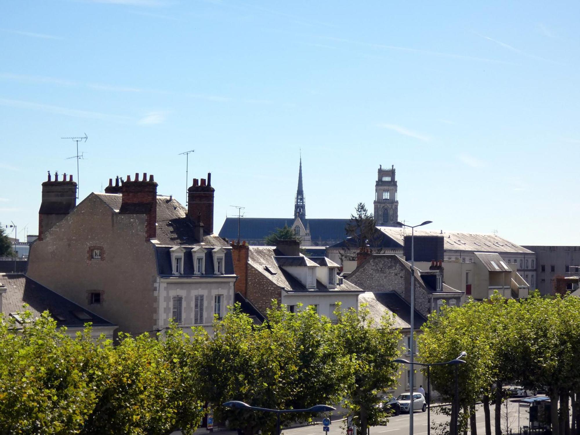 T3 57M2 Avec Balcon Proche Gare Sncf, Wifi Et Cafe Et The Offerts Apartment Orleans Bagian luar foto
